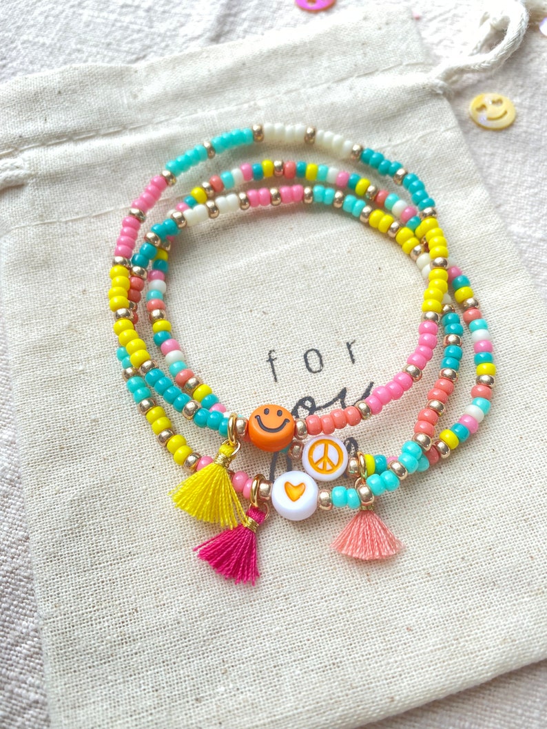 Armband im SET dreiteilig Rainbow mit Quaste Perlenarmband bunt Miyuki Armband mit Smiley, Herz, Peace personalisiert Motiv Armband Orange