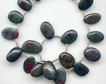 Cuentas de rubí zoisita lisas en forma de pepita, piedras preciosas naturales de forma irregular para la fabricación de joyas, tira de 8". B1897