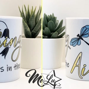 Plotterdatei 
 Blumen Frühling Schmetterling Libelle Sofortdownload svg png jpg dxf Clipart Vektorgrafik
