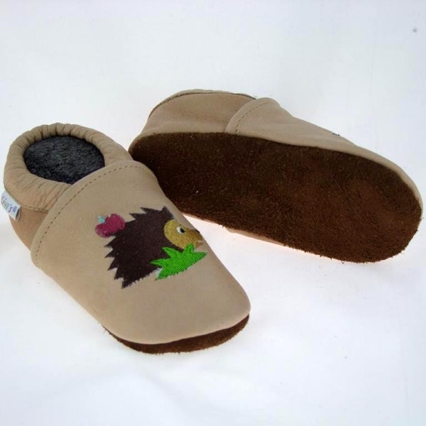 Liya's leather dolls in Ecopell organic leather with leather sole in beige #404 hedgehog