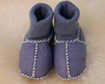 Baby lambskin felted walking shoes with knitted cuff, crawling shoes, baby shoes, boots - light blue