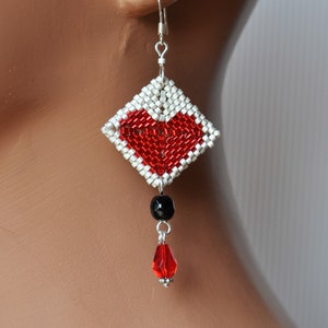 Ohrring *hearts Spielkarte EINZELOHRRING Herz silber Glasperlen schwarz rot Ohrhänger Miyukiperlen versilbert Quadrat Echtsilber-Haken