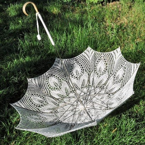 Parasol cream strolling umbrella victorian bride hand knitted lace wedding umbrella UNIKAT vintage image 5