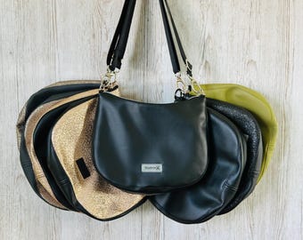 Faux leather shoulder bag with zipper / vegan leather handbag with wide strap / bag with many compartments made of imitation leather