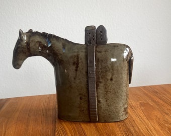Horse, handmade sculpture