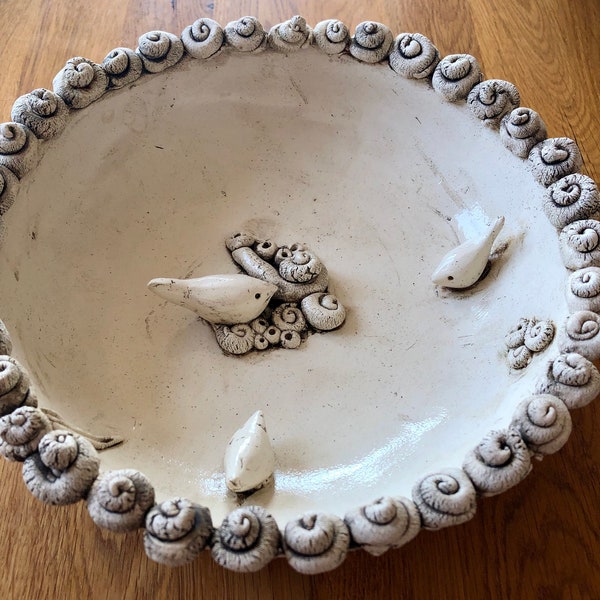 Vogeltränke aus Keramik