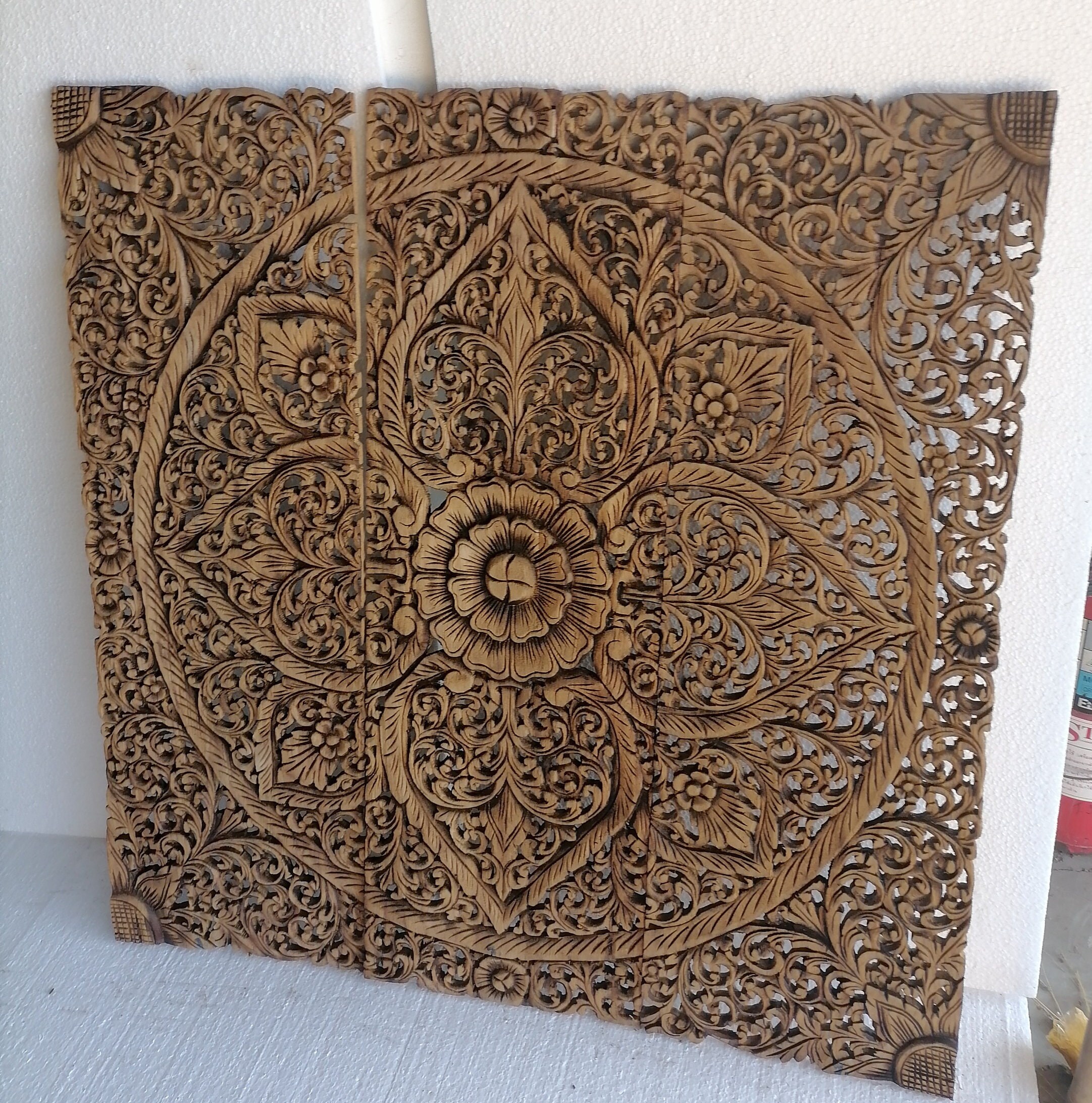 ナチュラルカラー マンダラ 木彫りパネル 90 x 90 cm ロータス 木製