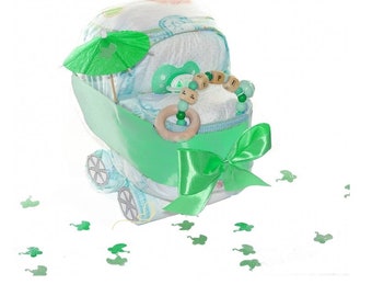 Windeltorte Kinderwagen personalisiert | Windelwagen neutral grün + Greifling mit Name | Baby Geschenk zu Geburt, Babyparty, Taufe,..