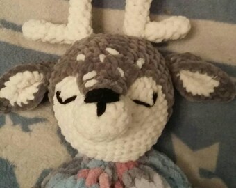 Renne Matilda, amigurumi, oreiller en noyaux de cerise, cerf, cerf, avec cachette secrète, doudou