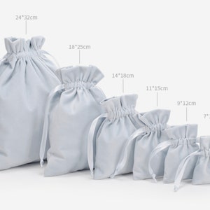 Pack of 2 high-quality velvet bags, fabric bags for gifts in sizes image 5