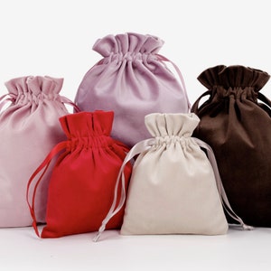 Confezione da 2 sacchetti in velluto di alta qualità, sacchetti in tessuto per regali nelle misure immagine 2