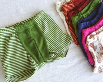 Boys boxer shorts in wool silk (kbT, GOTS) for babies and toddlers