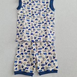 Boys set, consisting of top and shorts, suitable for size 92, 98, 104