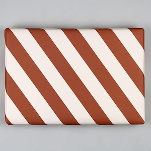 Carta da regalo, foglio, 50 x 70 cm, righe, strisce rosse // Foglio di carta da regalo Cloe