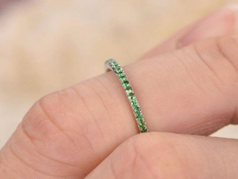 Tsavorite Ring in 14k Solid Gold Tsavorite Garnet Ring January Birthstone Ring Tsavorite Jewelry Half Eternity Ring Stackable Gemstone Ring