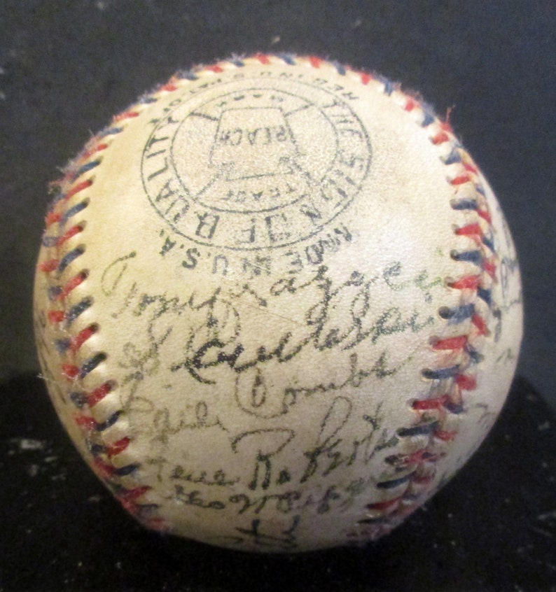 Gehrig Lazzeri 1928 New York Yankees Team Signed Replica Baseball w Ruth Huggins Many More