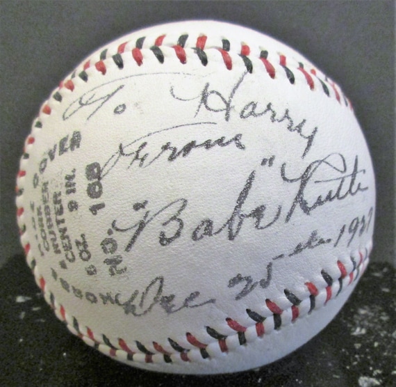 Babe Ruth Replica 1927 Autographed Baseball new Design for 