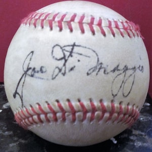 Joe DiMaggio Replica 1930&#39;s Autographed Baseball * NEW DESIGN FOR 2022*