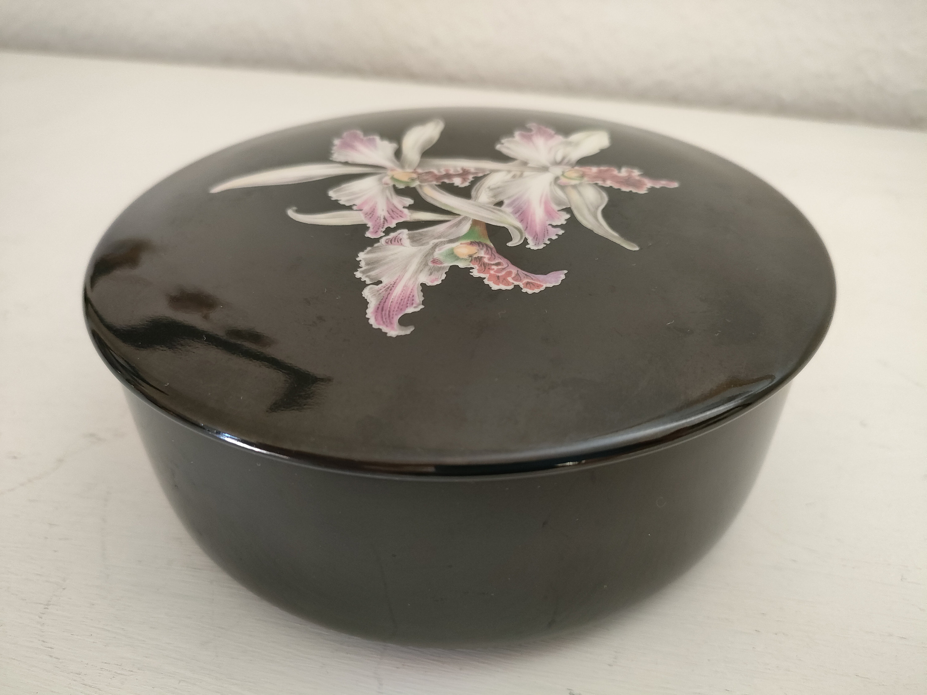 Villeroy & Boch Black Forest Vintage Round Porcelain Lidded Box