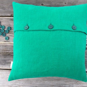 Linen cushion emerald green, 100% heavy linen, pillowcase uni, button placket with coconut buttons in petrol 40x40|45x45|50x50|40x60|60 x 60 cm
