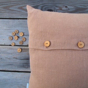 Cushion cover cinnamon-colored, camel or cognac-colored linen with button placket made of wooden buttons 40x4045x4550x5040x6060 x 60 cm sofa cover plain image 1