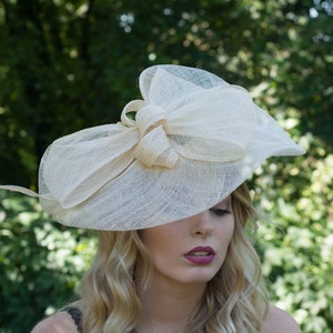 Natural Wedding Hat - Sisal cocktail hat - Wedding hair accessories - French artisanal creation