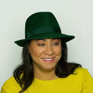 Sombrero Borsalino verde para mujer Creación Brooklyn Maison Belema imagen 1