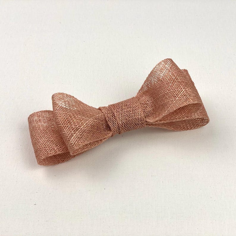 Pink hair bow, pink hair accessory, pretty wedding guest hair clip Beige rosé