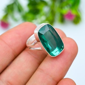 Green Tourmaline Ring , 925 Sterling Silver Ring , Gemstone Ring , Handmade Ring ,Designer Ring, Hammered Ring , Silver Jewelry , Women Ring
