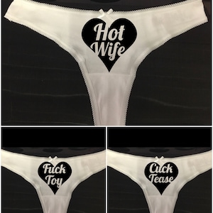 Witte HotWife katoenen string. Omdat ze het zeker waard is