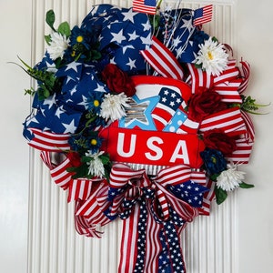 Patriotic Flag Wreath, Red, White and Blue, 4th of July Wreath, Americana Wreath, Independence Day, Memorial Day wreath, Front Door Wreath