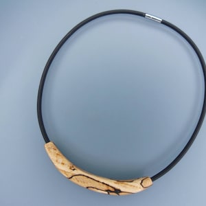 Wooden jewelry necklace image 1