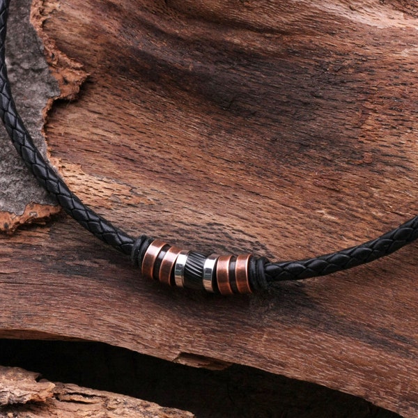 Halskette Herren Männerschmuck Lederhalskette Schwarz 5mm geflochten mit verschiedenen Edelstahlbeads, Länge 45cm