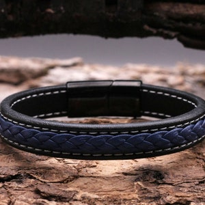 Bracelet leather bracelet men black blue, men&#39;s bracelet modern, high-quality stainless steel magnetic clasp, braided