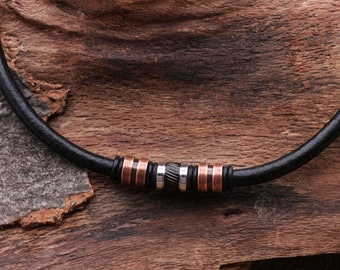 Herenketting, leren ketting, zwart, 6 mm diameter, met roestvrijstalen kralen, zwart koper, 45 cm lang.