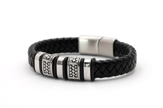 Bracciale in pelle intrecciata nera con chiusura magnetica in acciaio