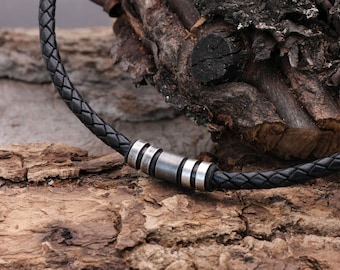 Herenketting, leren ketting, zwart, Keltische sieraden, zilver, Scandinavische sieraden