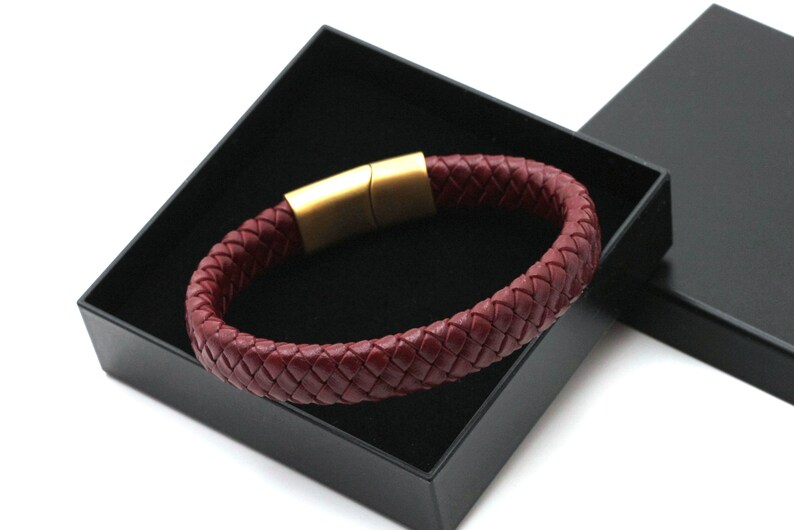 leather hand braids Bracelet leather bracelet men/'s red bordeaux wine red gold trendy modern,high-quality stainless steel magnetic clasp