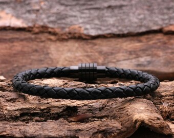Heren leren armband, hoogwaardige roestvrijstalen magneetsluiting, gevlochten rond, zwart, lengte 20 cm