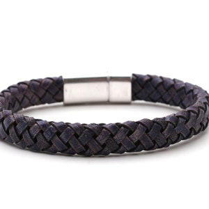 Leather bracelet, men&#39;s bracelet hand-woven, partner bracelet, gift, purple, magnetic clasp silver packaged in a gift box