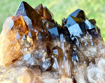 XL Citrino Oscuro Clúster de Cristal en Cascada Lwena, Congo