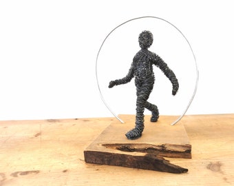 Veränderung- Drahtskulptur lässt Alles Ungute hinter sich - Handmade