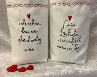 Lichtbeutel, Windlicht, Stoff bestickt, Geschenk, Deko, Beutel, Spruch  " dein lächeln......" Voll schön, dass wir gleichzeitig  leben"