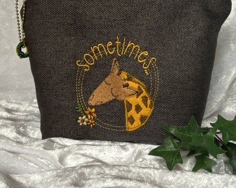 Kosmetiktasche - Giraffe - Taschenstoff, bestickt - Geschenk - Tierliebe - Afrika