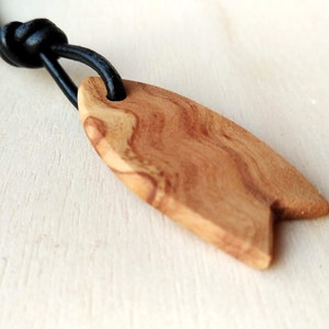 handmade mini surfer chain - surfboard fish