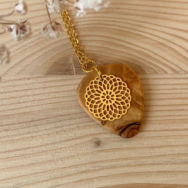 Mandala guitar pick chain handmade from olive wood, gold copy