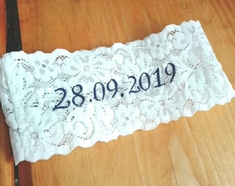 Strumpfband für die Braut, Strumpfband personalisiert bestickt blau Brautgeschenk, Strumpfband mit Initialen ivory