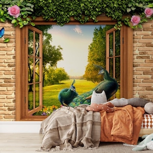 Puede incluir: Una escena de dormitorio caprichosa con una ventana de madera con vistas a un exuberante paisaje verde y dos pavos reales. La habitación está decorada con una cama, una manta y cojines decorativos. Rosas rosas y una mariposa azul añaden un toque de color.