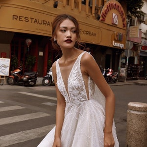 JONNIE - Sparkle Aline wedding dress with detachable Watteau train