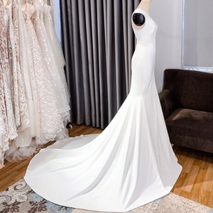 ELIZA - Open back  mermaid wedding dress with curvy V neck, chapel train/ Minimalist chic bridal style for summer wedding/ Crepe fitted gown